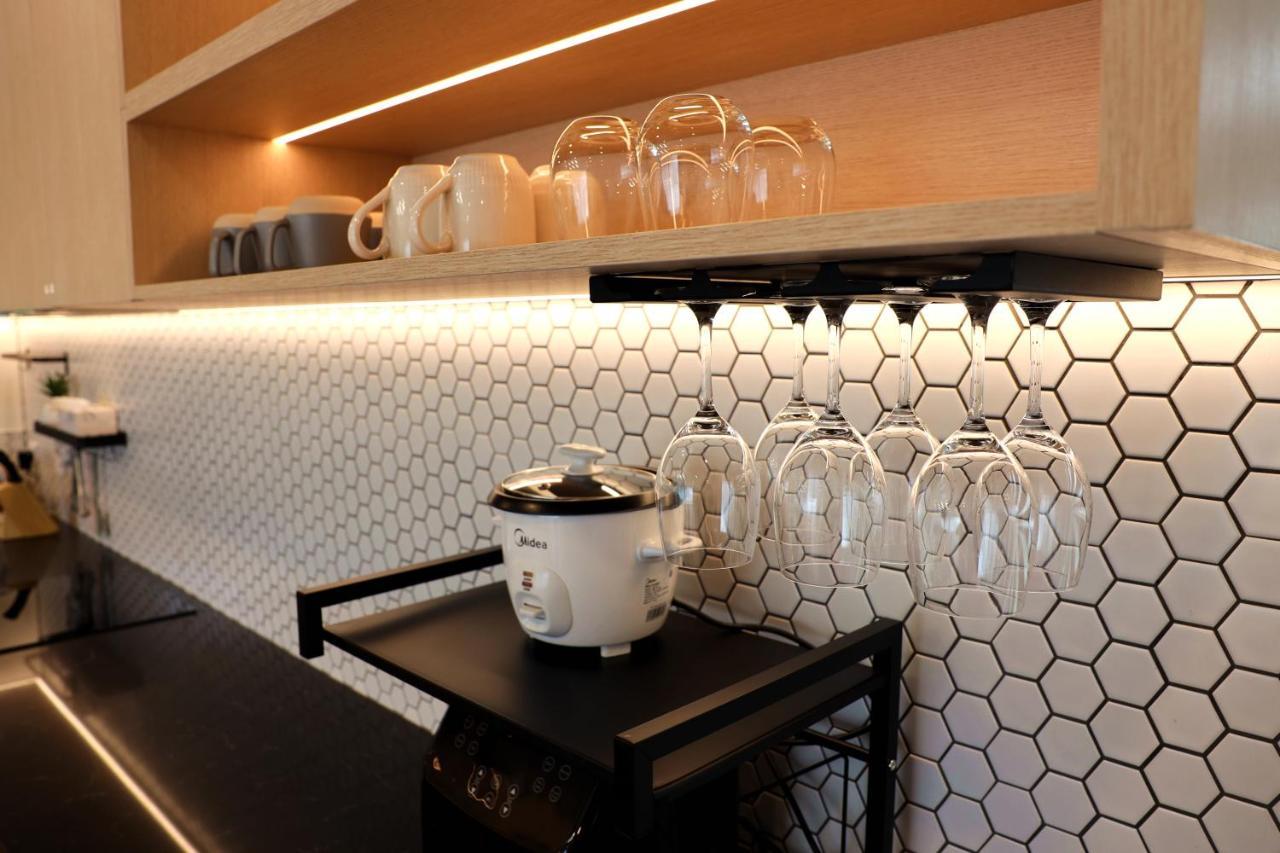 Luxury Brand New Designer Living Apartment โอ๊คแลนด์ ภายนอก รูปภาพ