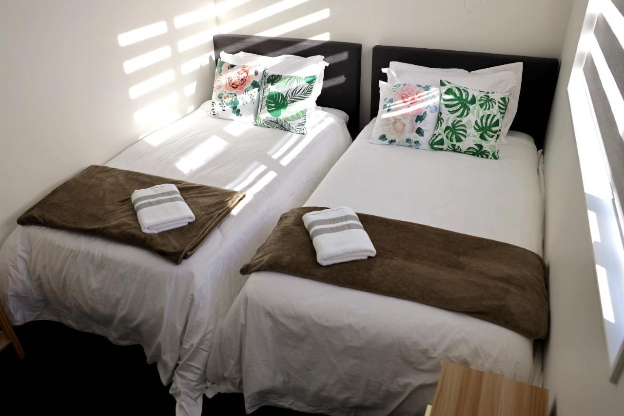 Luxury Brand New Designer Living Apartment โอ๊คแลนด์ ภายนอก รูปภาพ