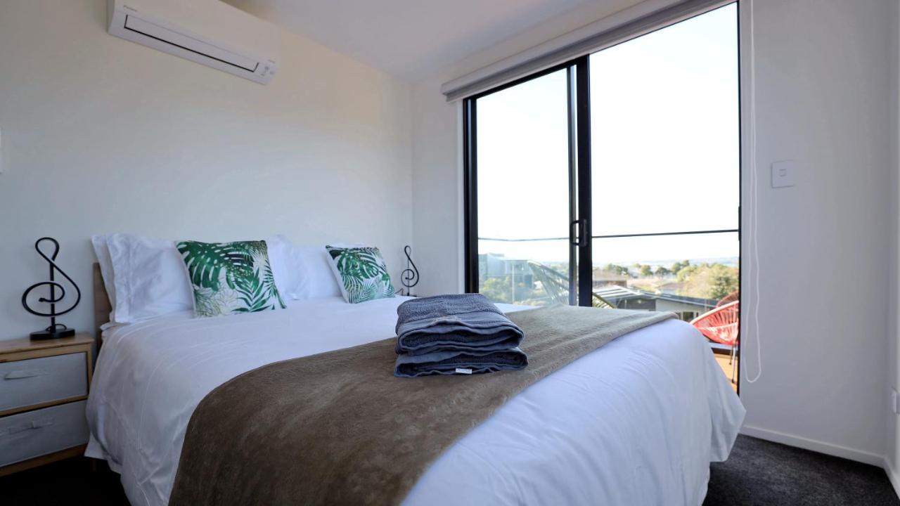 Luxury Brand New Designer Living Apartment โอ๊คแลนด์ ภายนอก รูปภาพ